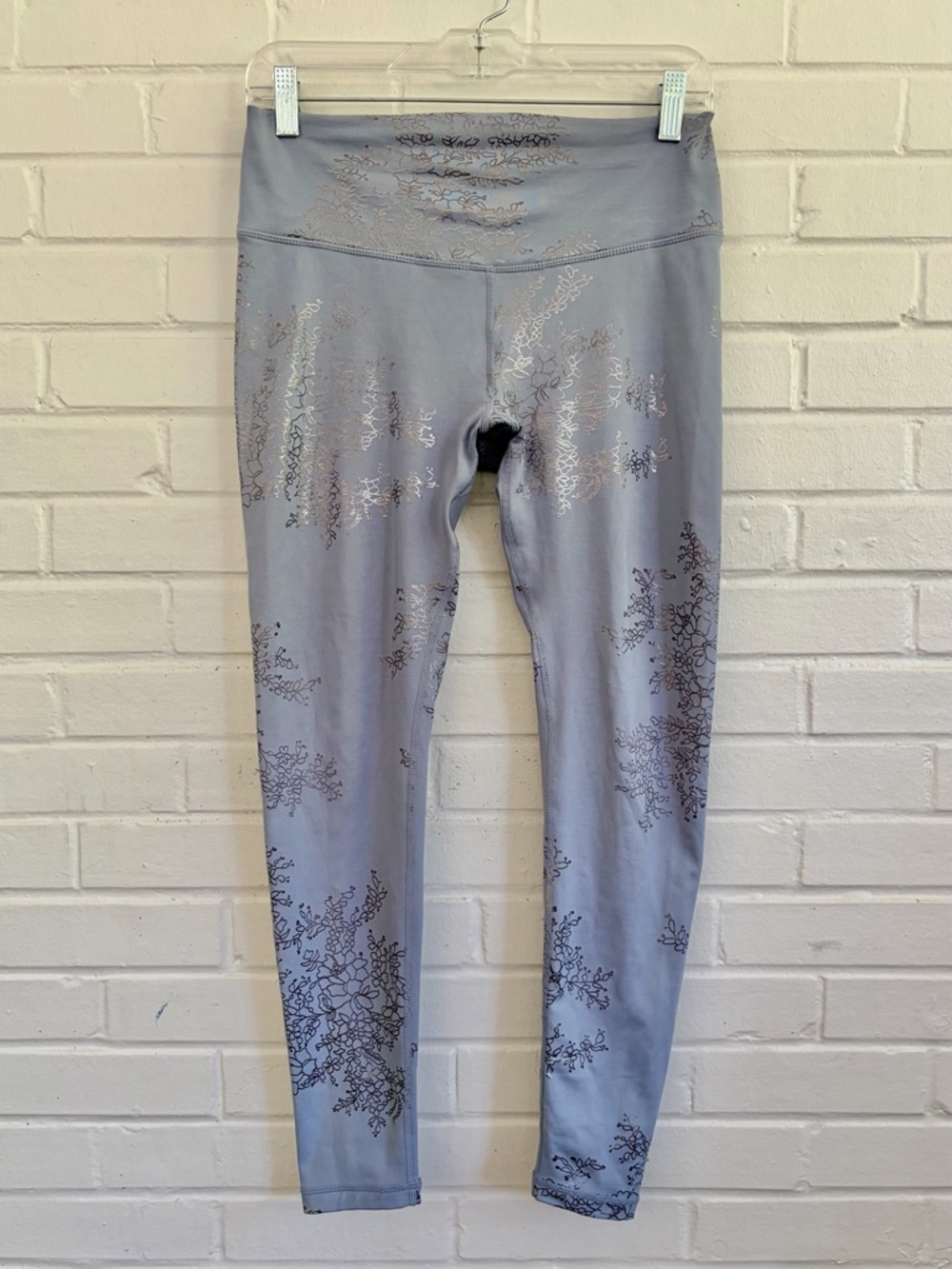 Glyder Splendid Yoga French Blue Silver Lace Floral Bra (M) & Leggings (S) SET - Picture 9 of 12